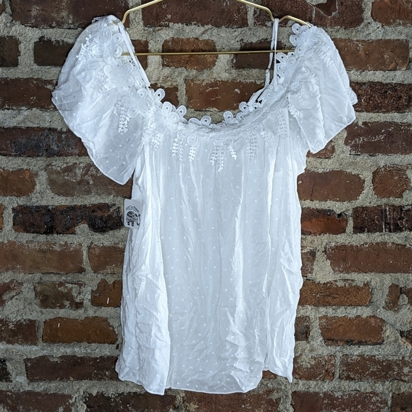 Medium White Eyelet Off the Shoulder Loose Flowy Top w/ Lace Details - Picture 1 of 6
